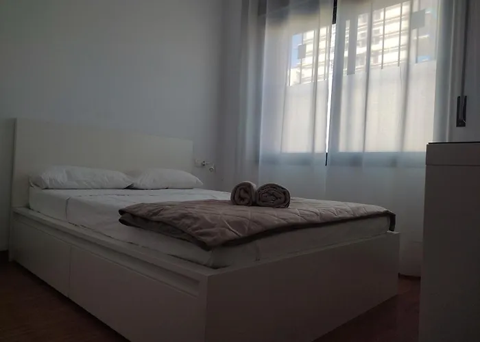 Ap4Us B1 - Apartment For Us - Sightseeing & Beach Near To Barcelona